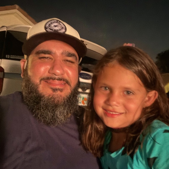 Meet your Posher, Josh - Picture 5 of 6